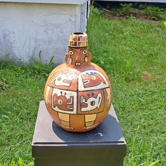 Wari Face-Neck Bottle - Picture 1 of 11